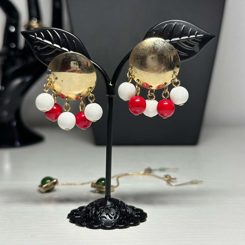 Totally Retro Long Dangling Red, White Earring
